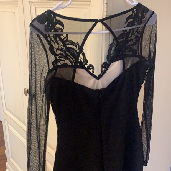 Black dress - Picture 4 of 4